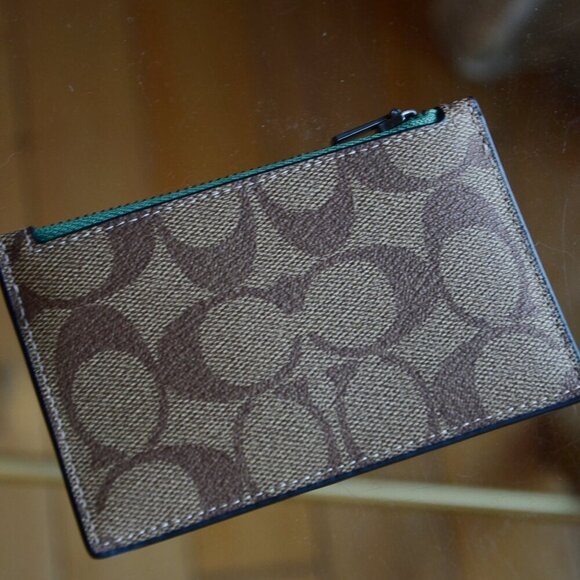 Coach C4281 Zip Card Case In Signature Canvas - Picture 4 of 7